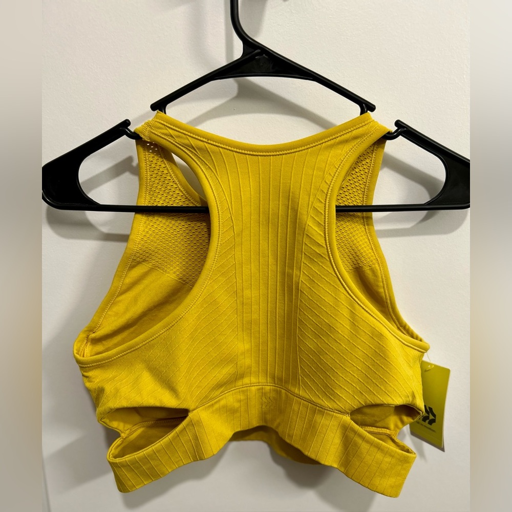 NWT All In Motion Seamless Rib Bra - Gold - L - Picture 2 of 5